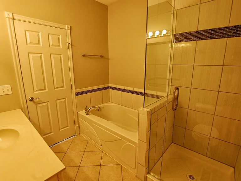 921 Sharkey Ln — Photo 25