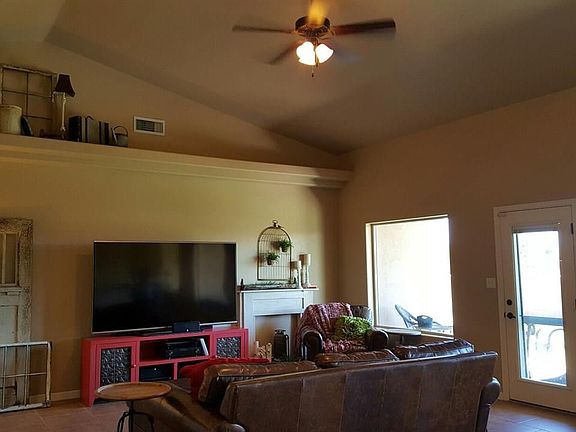 4th image of 1917 Leanne Dr