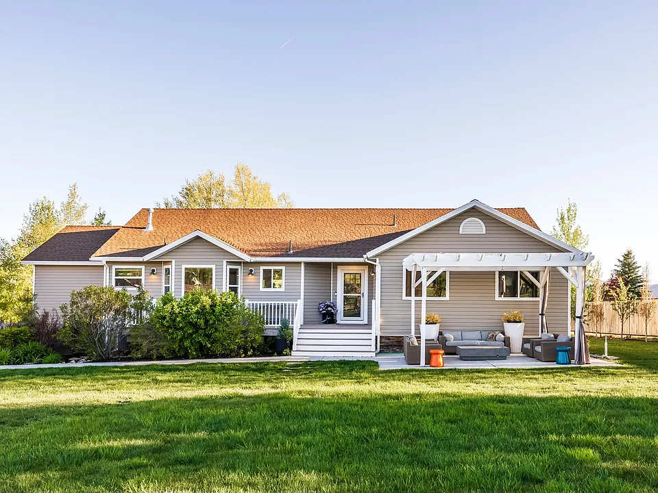 528 W Weber Canyon Rd