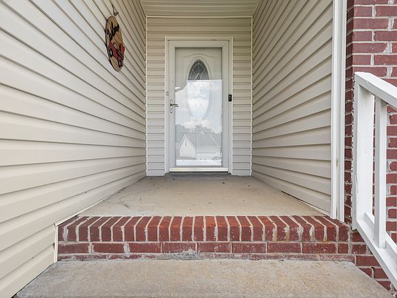 4th image of 1644 Cedar Springs Ct