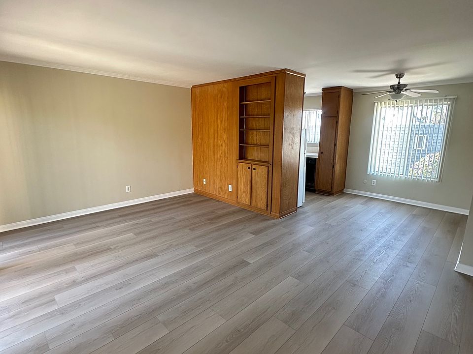 1st image of 4550 Louisiana St APT 11