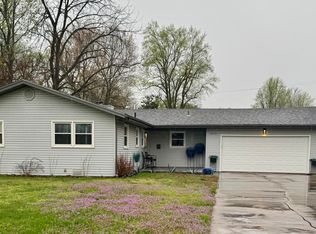 2332 E Washita St, Springfield, MO 65804