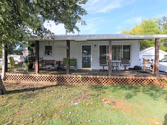 2nd image of 380 W Triangle Ln
