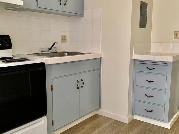 3rd image of 5590 Clovercrest Dr #41