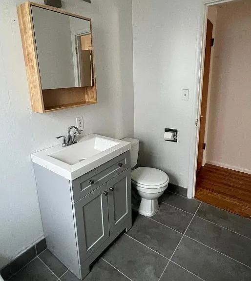 5800-5808 SE Woodstock Blvd #B — Photo 4