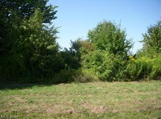 Lexington, Russell, OH 44072