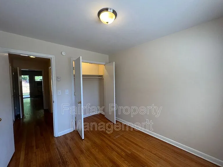 1937 Morehead Ave — Photo 23