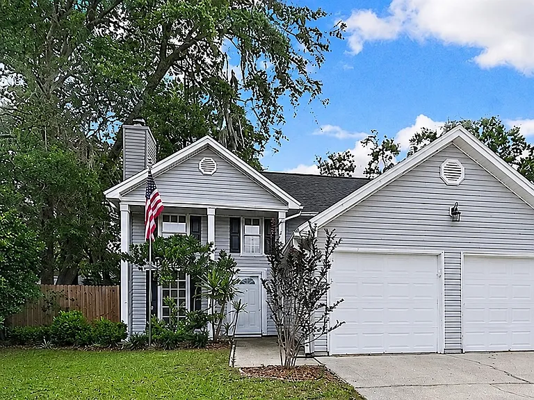 545 Oneida Ct — Photo 1