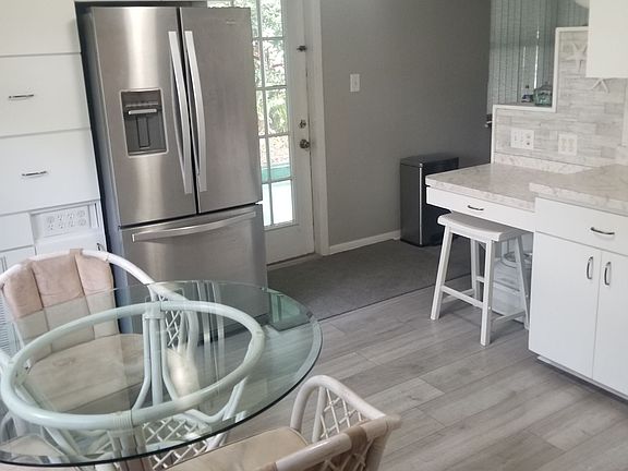 5th image of 4515 Beacon Dr