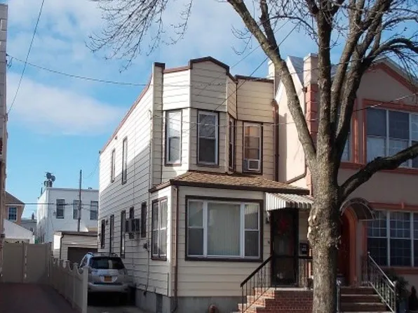 7838 73rd Pl, Ridgewood, NY 11385