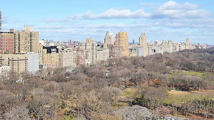 Rented by Park Property Advisors | media 25