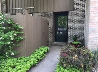 52 Wood Cir, Reading, PA 19607