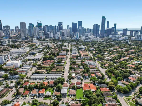 1010 SW 8th Ave, Miami, FL 33130