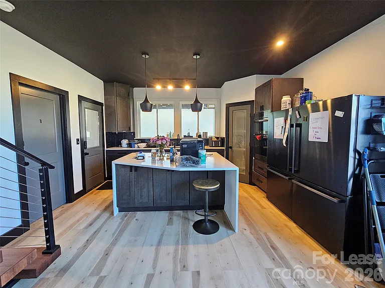 1002 Crawford Rd — Photo 8
