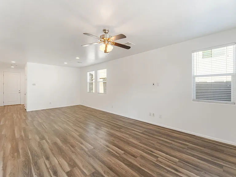 6908 Double Vista Way — Photo 4