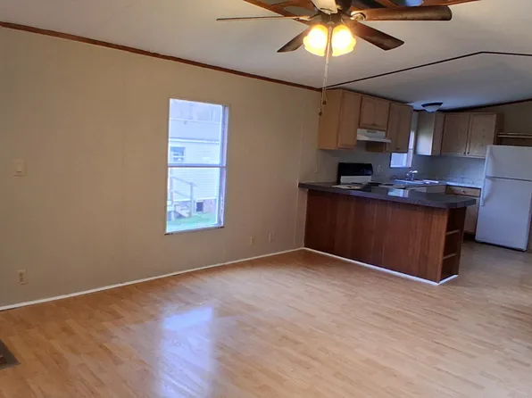 1052 Low Gap Rd, Princeton, WV 24740