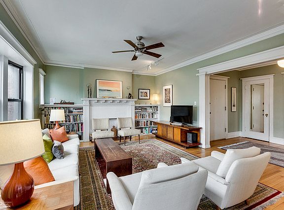 2nd image of 5143 S Greenwood Ave APT 2