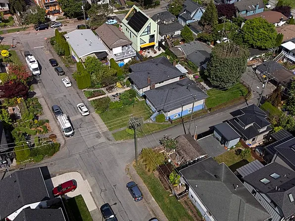 2137 E 20th Ave, Vancouver, BC V5N 2L4