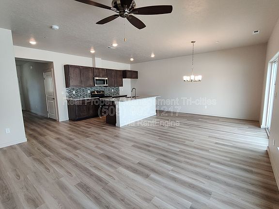 5th image of 3918 W 5th Pl