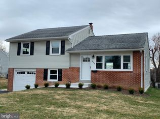 413 Portland Dr, Broomall, PA 19008