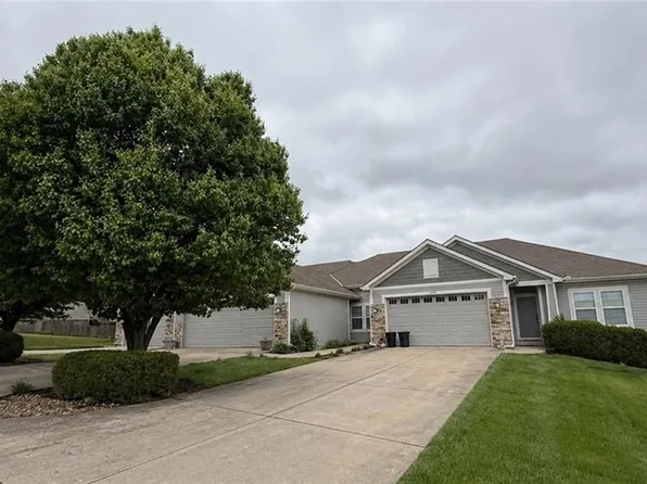 1206-1210 N Willowbrook Dr, Cameron, MO 64429