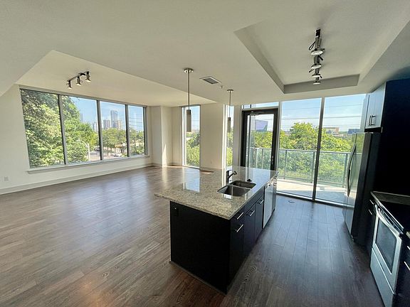 4th image of 377 San Antonio St #201