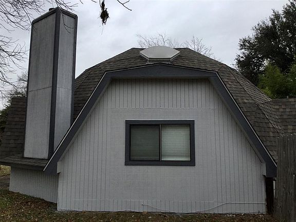 3rd image of 1608 Mayflower Dr