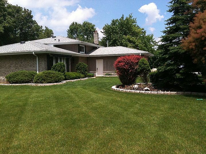 1st image of 6100 W 127th St