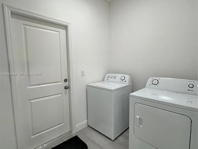 6018 Acorn Cir — Photo 12