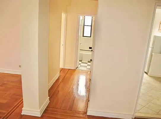 Rented by RealTegrity NY LLC | media 23