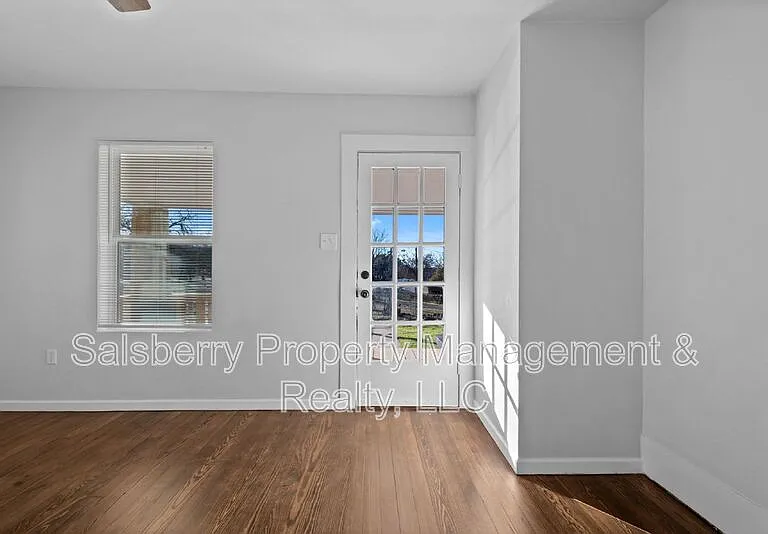 71 Crown Rd — Photo 22