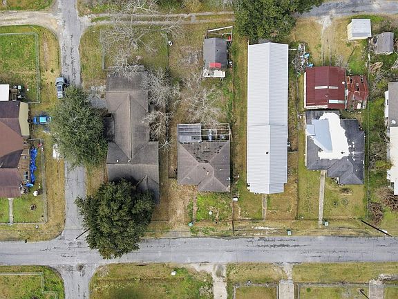 3rd image of 810 Texas Ave