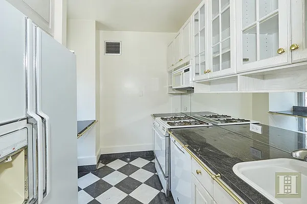 Sold by Halstead Real Estate | media 3