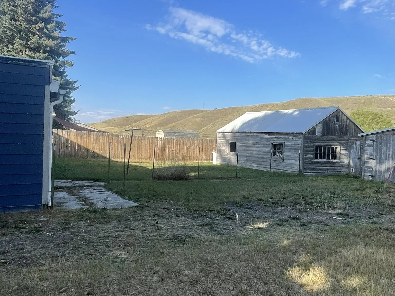 3 bed, 980 sqft, $2,000 — Photo 2