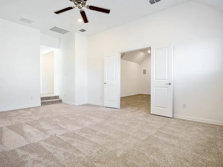 7470 Sanctuary Dr — Photo 19