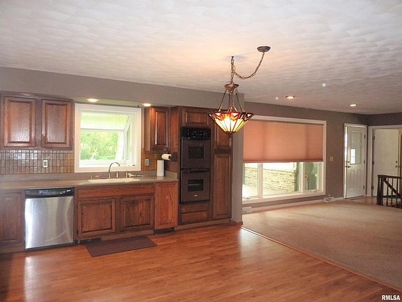 4th image of 27305 Sherry Ann Ct