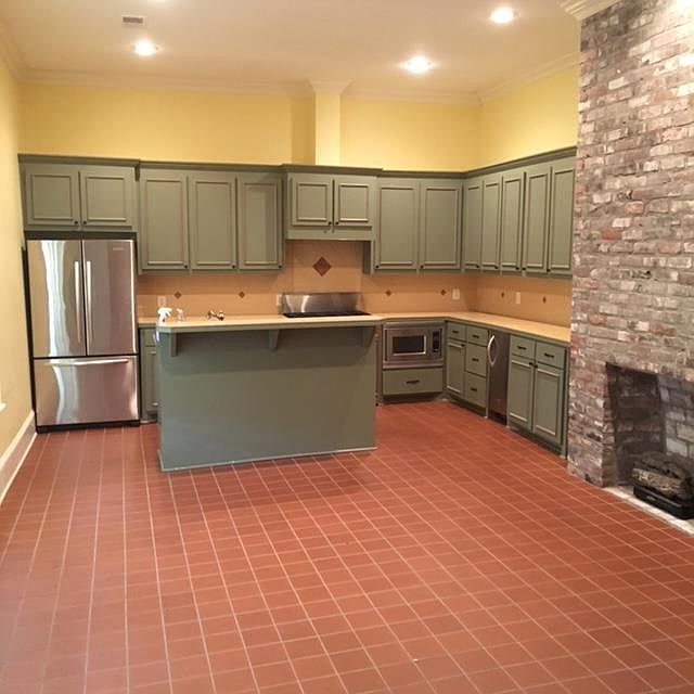 very roomy kitchen