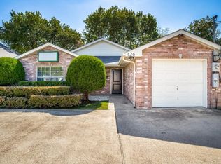426 W 12th St, Dallas, TX 75208