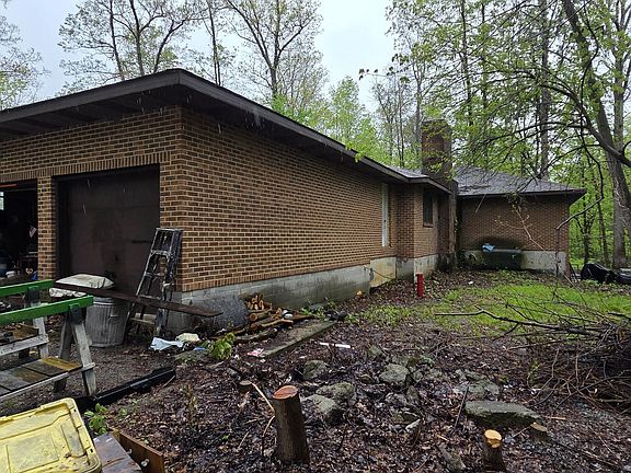 2nd image of 3775 Wolfe Rd