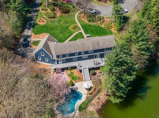 19 Devonshire Rd, Middleton, MA 01949