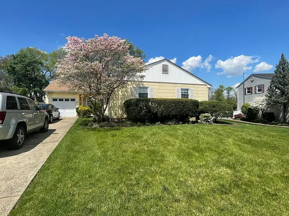 11 Wick Dr, Sayreville, NJ 08872