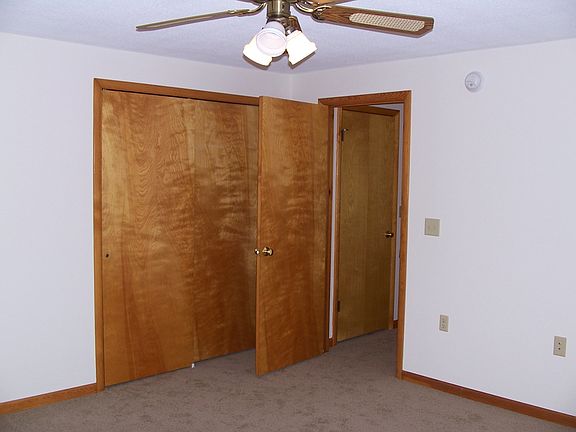 5th image of 238 Glenwood Ave