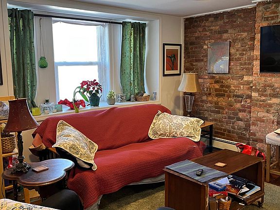 4th image of 568 Madison Ave APT 1