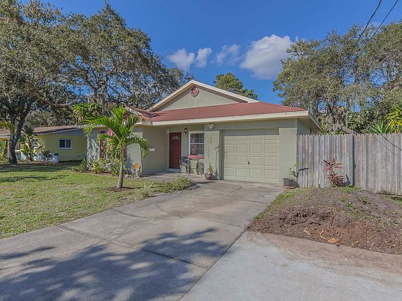 4th image of 1139 Asturia Way S