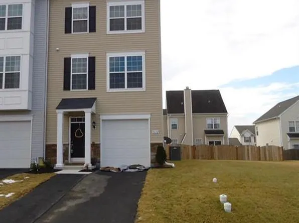 3632 Oakley Ln, Greencastle, PA 17225