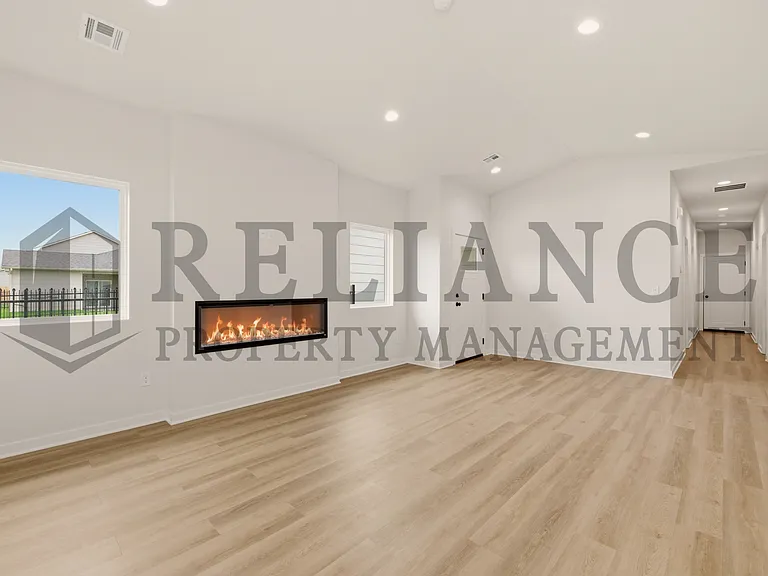 202 N Gowen St — Photo 22