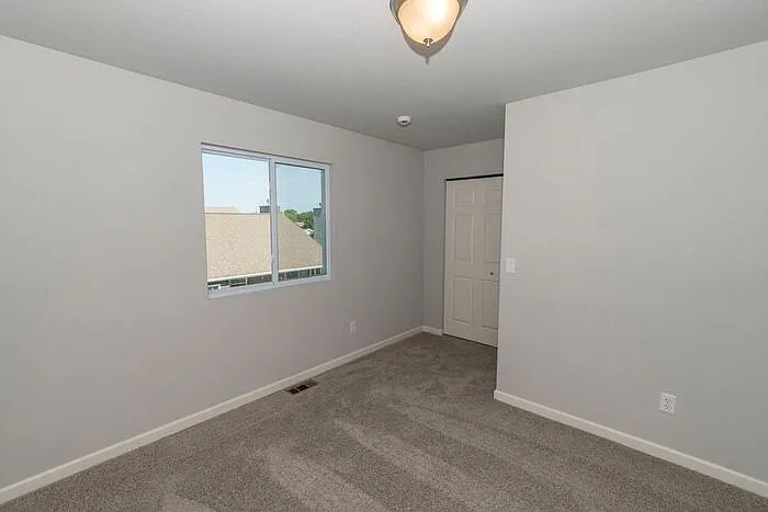 1941 Blue Stem Ct — Photo 15