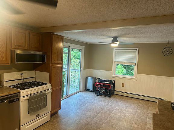 5th image of 43 Hardscrabble Road