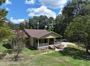 6631 Hamburg Rd NW, Roxie, MS 39661