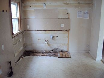3rd image of 19466 Archdale St